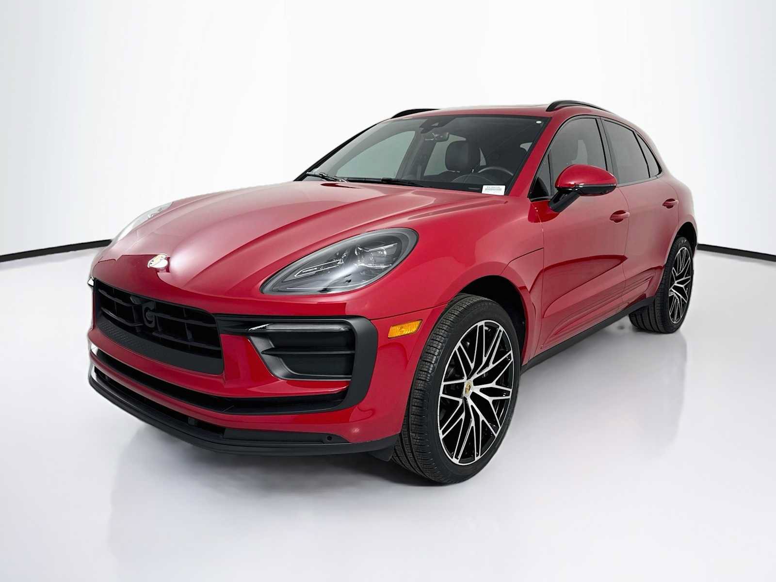 Used 2026 Porsche Macan AWD/4WD image 1