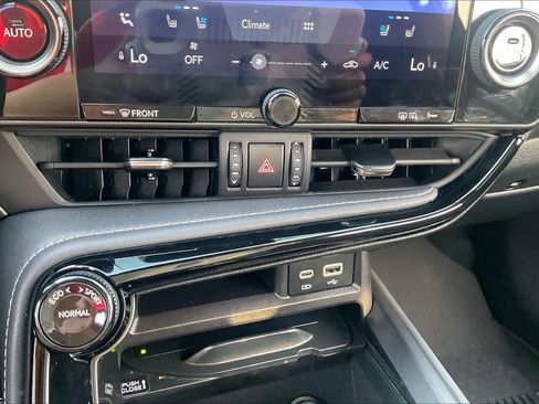 Used 2025 Lexus NX 350 AWD w/ Accessory Package (2T) image 33
