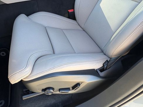 New 2026 Volvo XC90 B5 Ultra w/ Protection Package Premier image 21