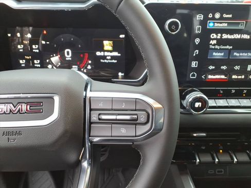 Used 2026 GMC Canyon Elevation w/ Convenience Package RWD image 11