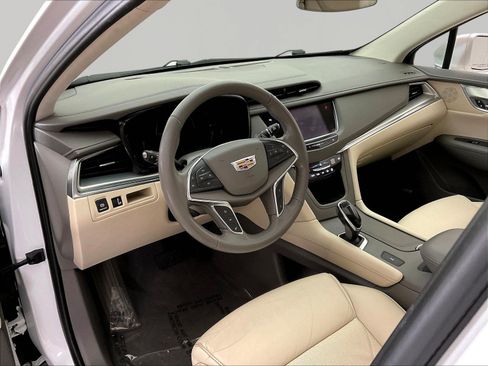 Used 2019 Cadillac XT5 Luxury FWD image 17