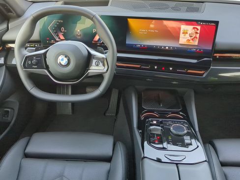 Used 2026 BMW 530i RWD image 51