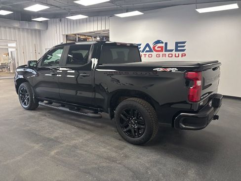 Used 2024 Chevrolet Silverado 1500 Custom image 9