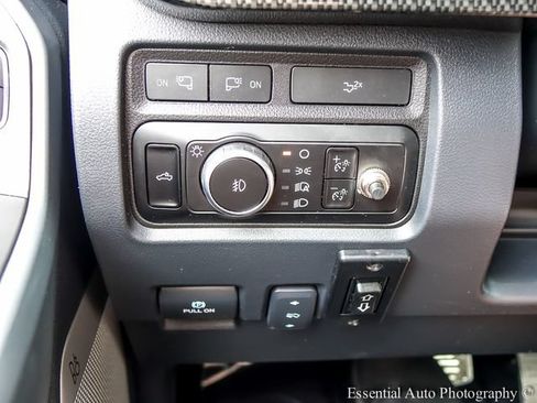 Used 2023 Ford F250 Lariat w/ Lariat Ultimate Package AWD/4WD image 28