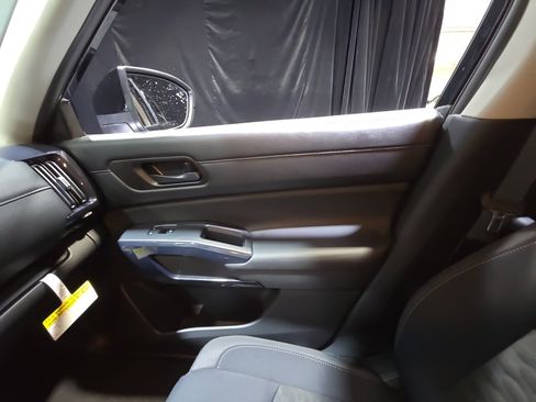 New 2025 Nissan Pathfinder SV w/ Cargo Package image 16