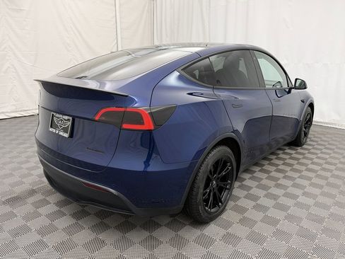 Used 2020 Tesla Model Y Long Range image 5