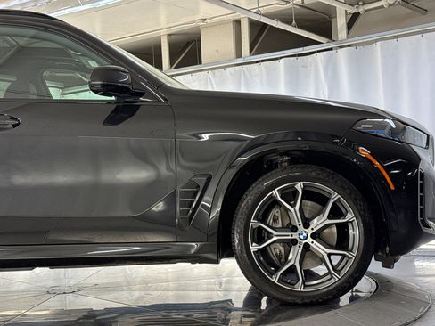 Used 2026 BMW X5 xDrive50e w/ M Sport Package AWD/4WD image 36