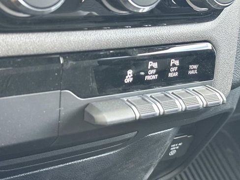 New 2026 RAM 1500 Classic Warlock image 32