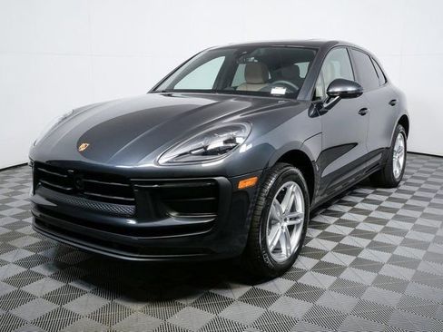 New 2026 Porsche Macan image 1