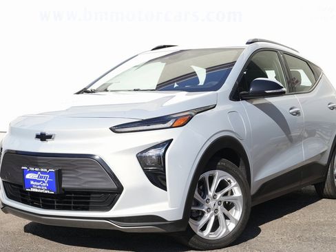 Used 2022 Chevrolet Bolt EUV LT image 2