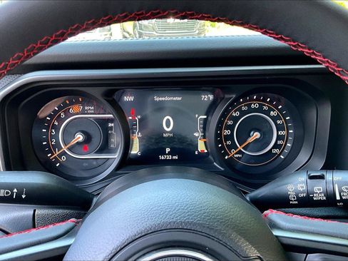 Used 2024 Jeep Wrangler Unlimited Rubicon w/ Capability Package AWD/4WD image 26