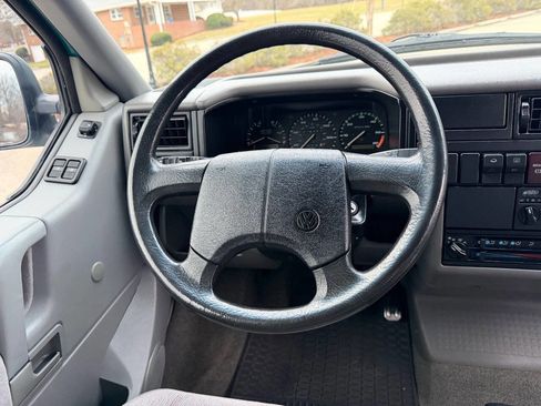 Used 1993 Volkswagen Eurovan MV image 15