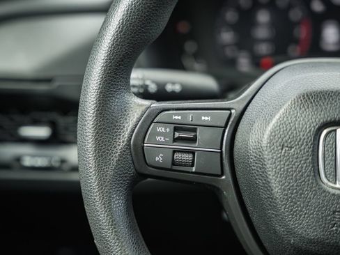Used 2024 Honda Accord EX image 26