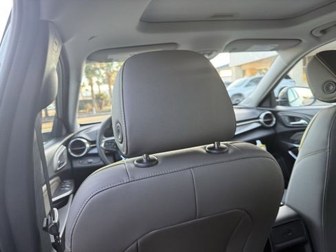 New 2026 Chevrolet Trax ACTIV w/ Sunroof Package image 32