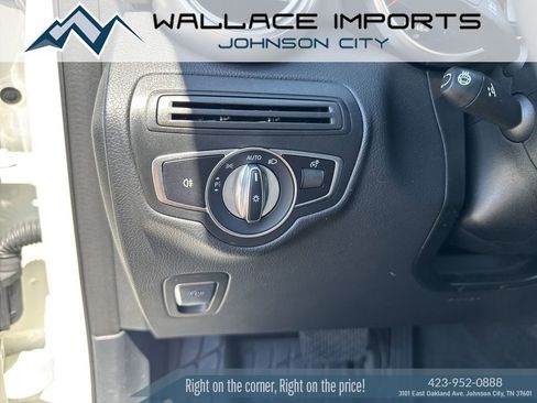Used 2021 Mercedes-Benz GLC 300 4MATIC image 33