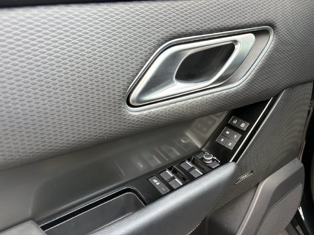 Used 2021 Land Rover Range Rover Velar S AWD/4WD image 11