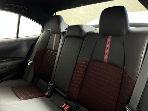 Certified 2025 Toyota Corolla SE image 21