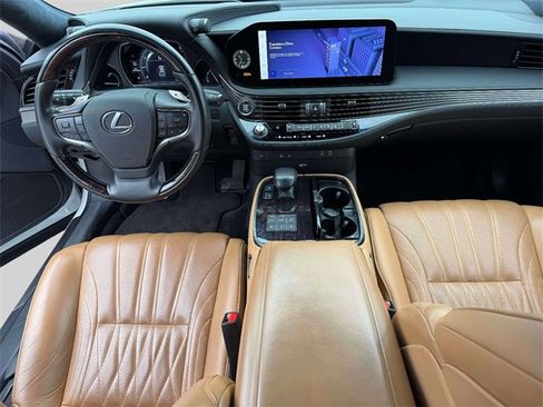 Certified 2023 Lexus LS 500 AWD w/ Luxury Package image 15