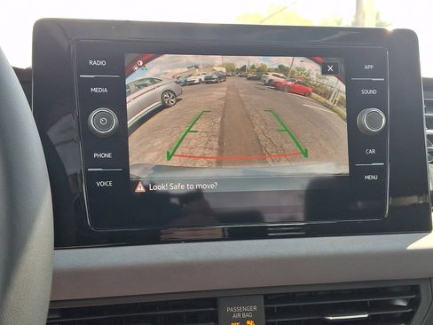 New 2026 Volkswagen Jetta SE FWD image 14