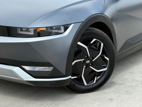 Used 2024 Hyundai Ioniq 5 SEL image 3