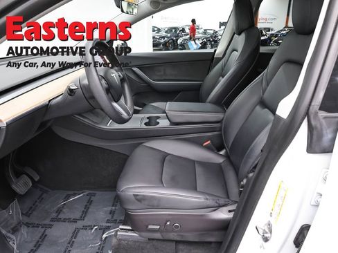 Used 2021 Tesla Model Y Long Range AWD/4WD image 14