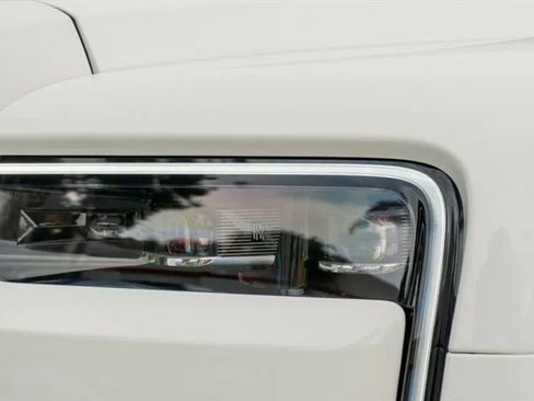 Used 2025 Rolls-Royce Cullinan image 23