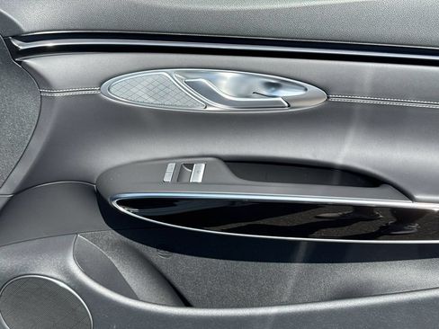 New 2026 Genesis GV70 2.5T AWD/4WD image 16