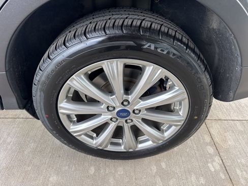 Certified 2018 Ford Escape Titanium AWD/4WD image 18