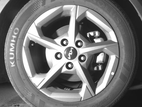 Used 2025 Kia K4 LXS image 13