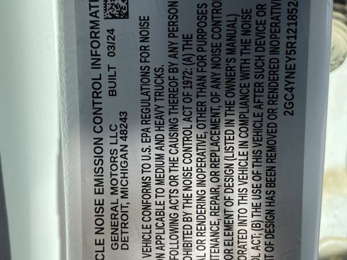 Used 2024 Chevrolet Silverado 2500 LT image 26