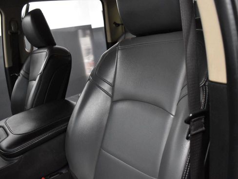 Used 2020 RAM 3500 Tradesman w/ Chrome Appearance Group image 12