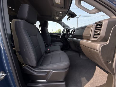 Used 2024 Chevrolet Silverado 1500 LT AWD/4WD image 26