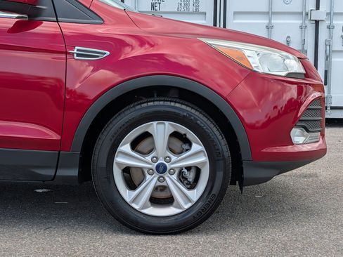 Used 2014 Ford Escape SE w/ Equipment Group 201A FWD image 11