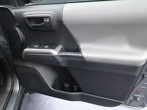 Used 2023 Toyota Tacoma SR5 image 39