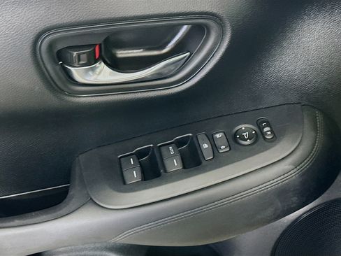 Used 2024 Honda HR-V LX image 15