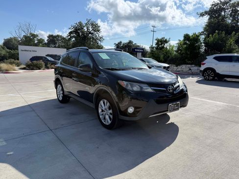 Used 2014 Toyota RAV4 Limited w/ Technology Package AWD/4WD image 8