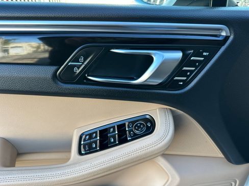 Used 2019 Porsche Macan image 10