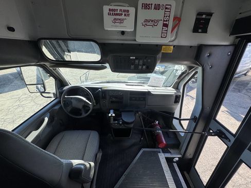 Used 2007 Chevrolet Express 3500 w/ School Bus Package image 8