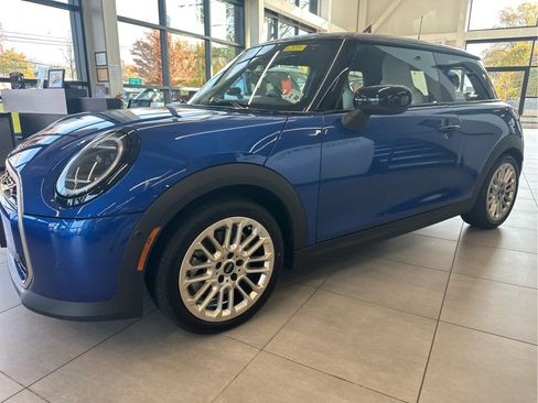 Used 2025 MINI Cooper S image 1