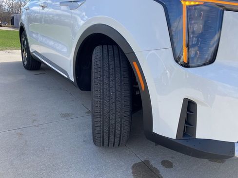 New 2026 Kia Sorento EX AWD/4WD image 18