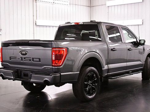 Used 2022 Ford F150 XL w/ STX Black Appearance Package image 9