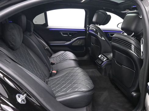 Used 2021 Mercedes-Benz S 580 4MATIC Sedan w/ AMG Line image 23