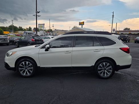 Used 2015 Subaru Outback 2.5i Limited AWD/4WD image 8