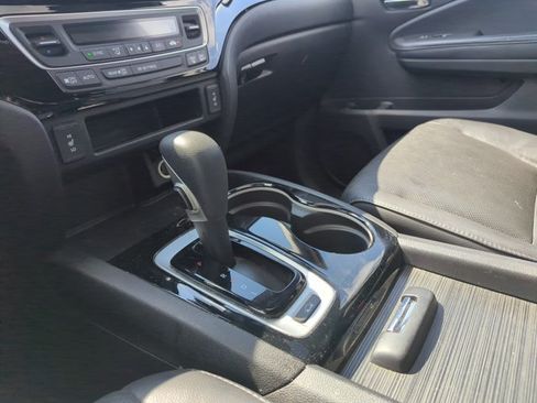 Used 2019 Honda Ridgeline RTL-E image 15