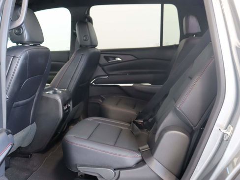 Used 2026 Chevrolet Traverse Z71 AWD/4WD image 16