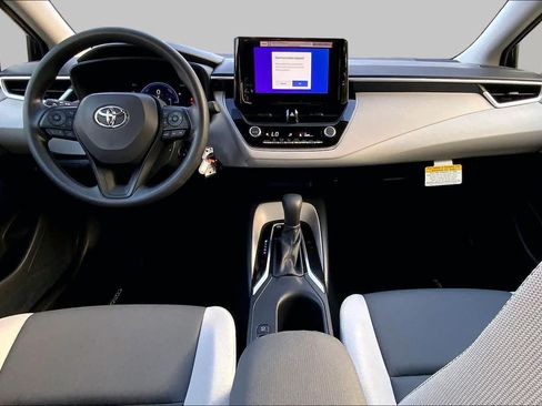 Used 2026 Toyota Corolla LE FWD image 14