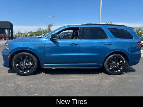 Certified 2023 Dodge Durango R/T AWD/4WD image 5