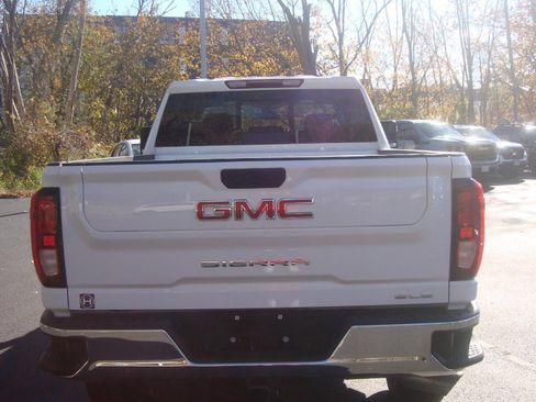 Used 2024 GMC Sierra 3500 SLE w/ Preferred Package image 5