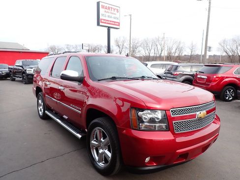 Used 2012 Chevrolet Suburban LTZ image 1