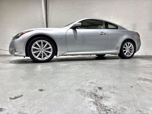 Used 2014 INFINITI Q60 Journey w/ Premium Package RWD image 22
